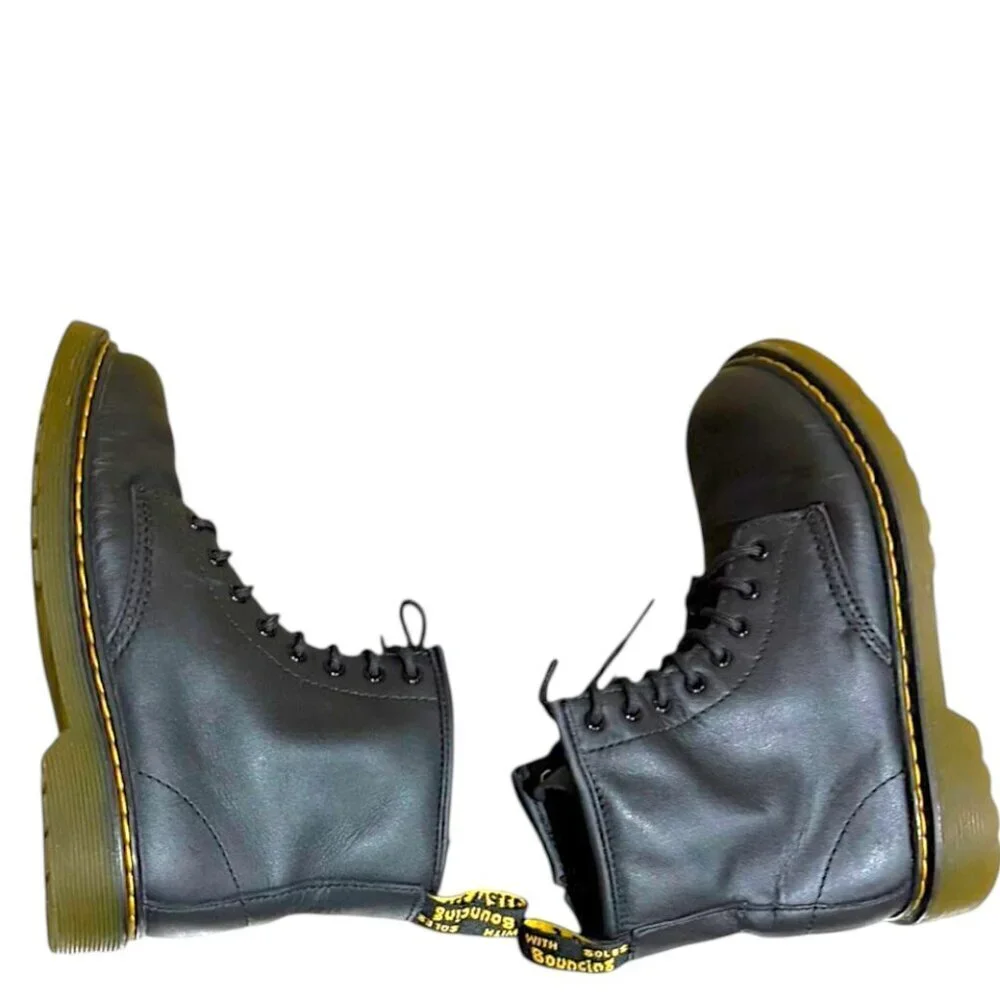 Dr. Martens 1460 J Pascal Leather Lace Up Boots in Black Kids Size 2